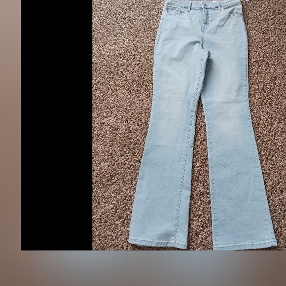 Style & Co High-rise  Boot Cut Jean's 10 NWT - Picture 1 of 11